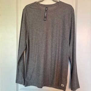 Vuori Men's Long Sleeve Strato Tech Tee green Size M